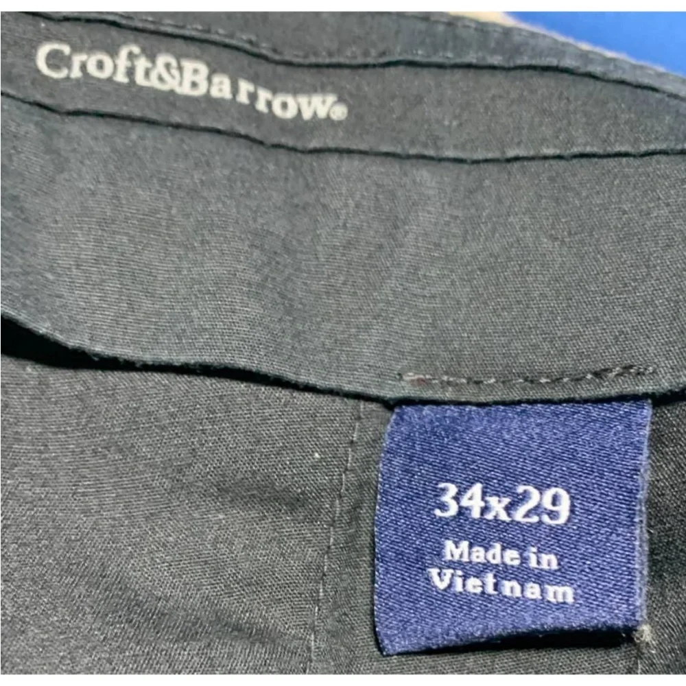 Croft and Barrow Men's Size 34x29 Tan Straight Leg Pants. Great condition